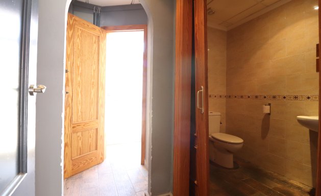 Resale - Commercial (Freehold) - Algorfa - La Finca Golf Resort