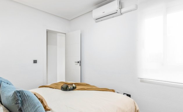 Reventa - Apartment - Orihuela Costa - La Florida