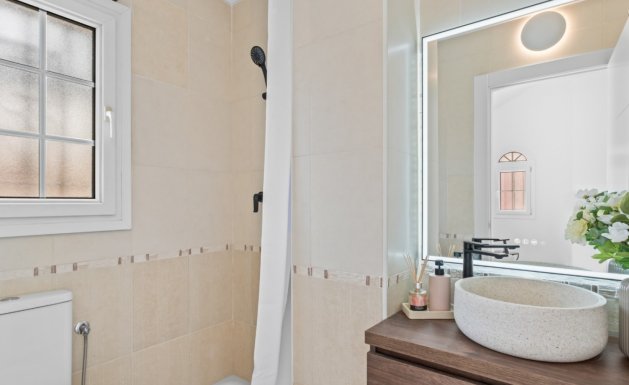 Resale - Detached villa - Orihuela Costa - Villamartín