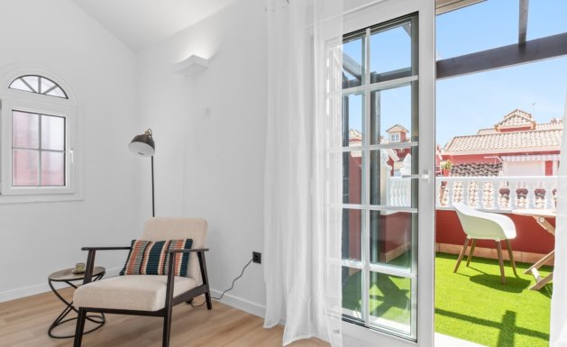 Resale - Detached villa - Orihuela Costa - Villamartín