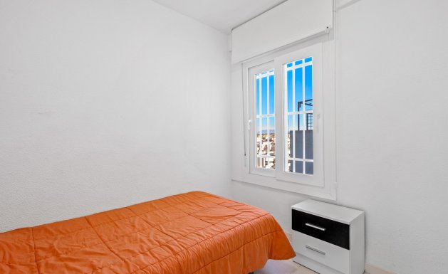 Resale - Apartment - Santa Pola