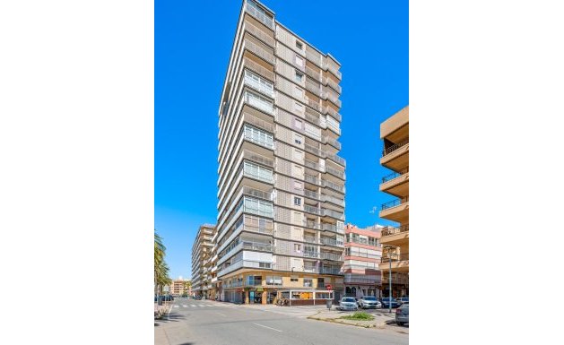 Resale - Apartment - Santa Pola
