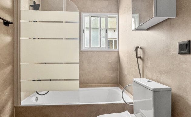 Herverkoop - Apartment - Torrevieja