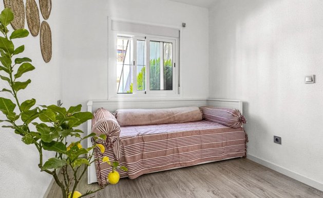 Resale - Chalet - Torrevieja - Los Balcones - Los Altos del Edén