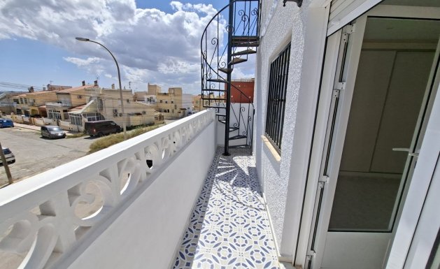 Resale - Semi Detached - La Marina - La Marina - Urbanization
