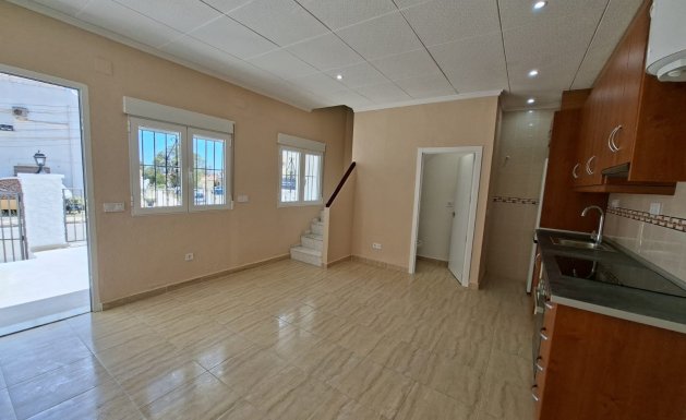Resale - Terraced house / Townhouse - San Fulgencio - La Marina