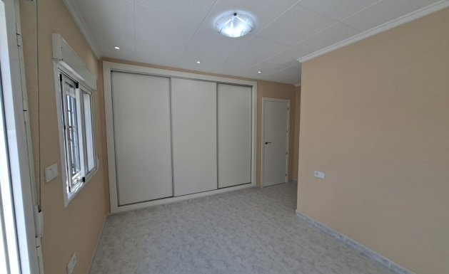 Resale - Terraced house / Townhouse - San Fulgencio - La Marina
