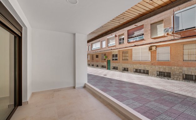 Resale - Apartment - Torrevieja - Playa del Acequión