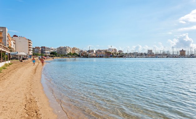 Resale - Apartment - Torrevieja - Playa del Acequión