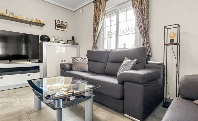Herverkoop - Detached villa - Orihuela Costa - Los Dolses