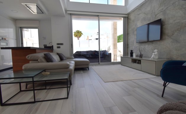 Herverkoop - Detached villa - Orihuela Costa - Lomas de Cabo Roig