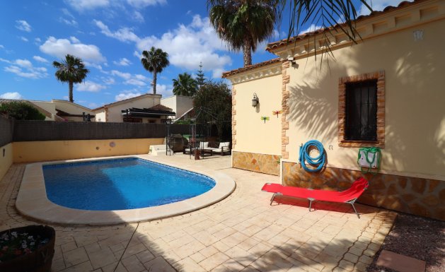 Resale - Detached villa - Formentera del Segura - Fincas de La Vega