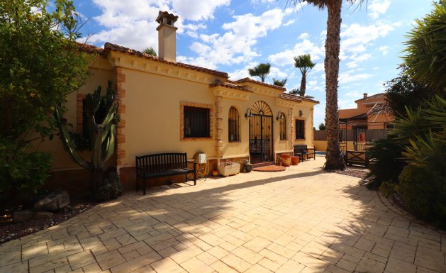 Resale - Detached villa - Formentera del Segura - Fincas de La Vega