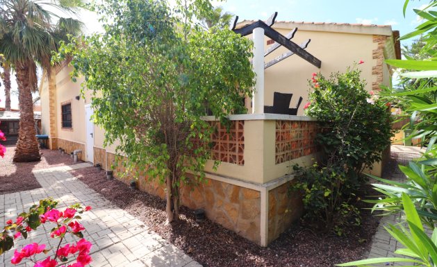 Resale - Detached villa - Formentera del Segura - Fincas de La Vega