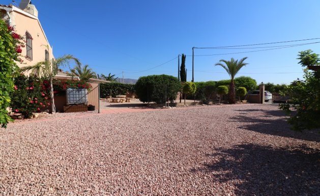 Resale - Country property  - Albatera - Albatera - Country