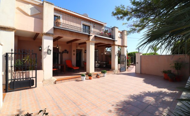 Resale - Country property  - Albatera - Albatera - Country