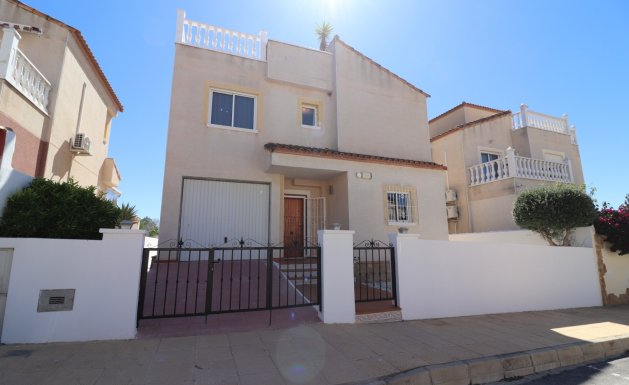 Resale - Detached villa - San Miguel de Salinas - Lake View Mansions