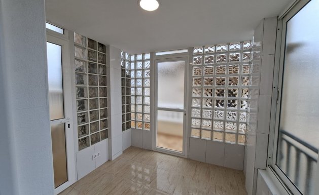 Resale - Apartment - Orihuela Costa - Punta Prima