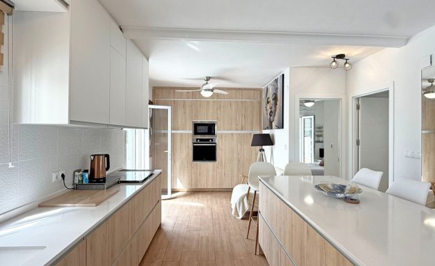 Resale - Detached villa - Orihuela Costa - Villamartín