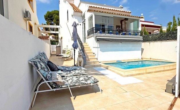 Resale - Detached villa - Orihuela Costa - Villamartín