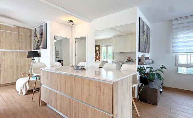 Resale - Detached villa - Orihuela Costa - Villamartín