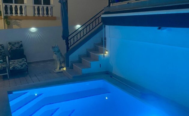 Resale - Detached villa - Orihuela Costa - Villamartín