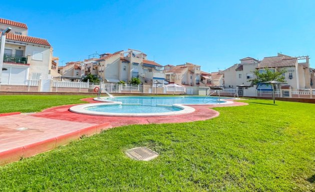 Resale - Chalet - Orihuela Costa - Playa Flamenca