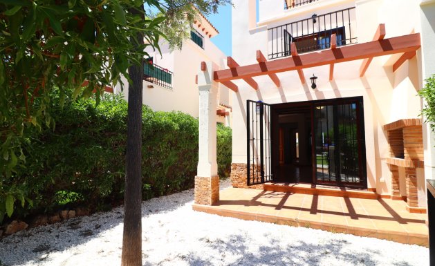 Resale - Semi Detached Villa - Algorfa - La Finca Golf Resort