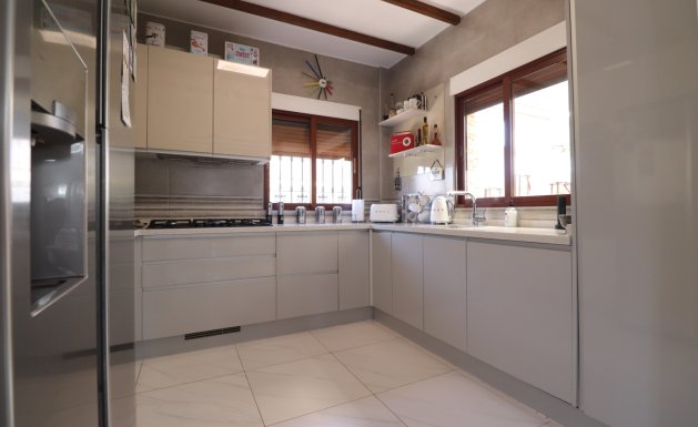 Resale - Detached villa - Formentera del Segura - Fincas de La Vega