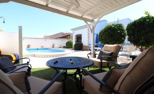 Resale - Detached villa - Formentera del Segura - Fincas de La Vega