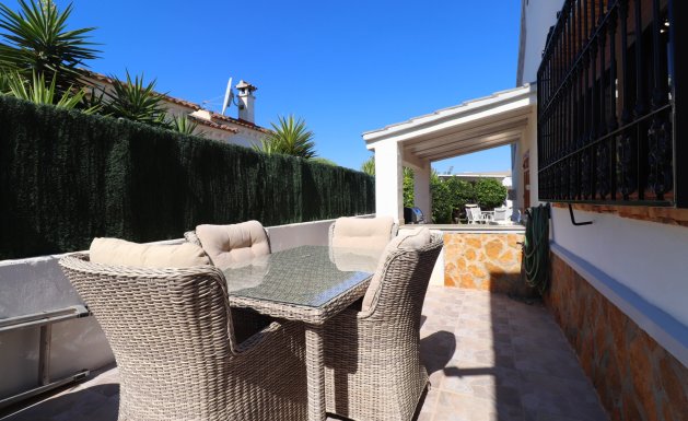 Resale - Detached villa - Formentera del Segura - Fincas de La Vega