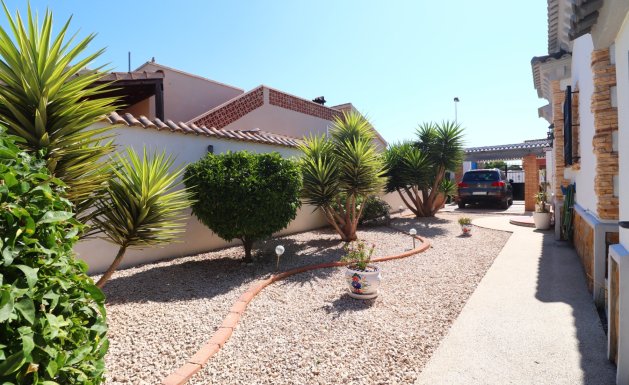 Resale - Detached villa - Formentera del Segura - Fincas de La Vega
