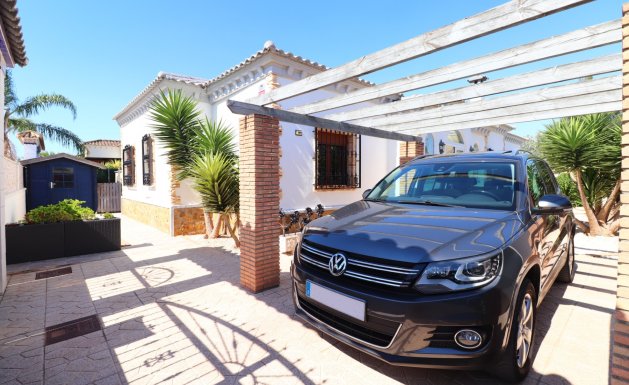Resale - Detached villa - Formentera del Segura - Fincas de La Vega