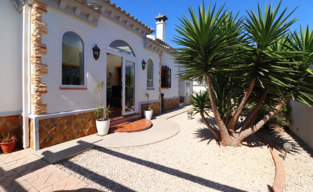 Resale - Detached villa - Formentera del Segura - Fincas de La Vega