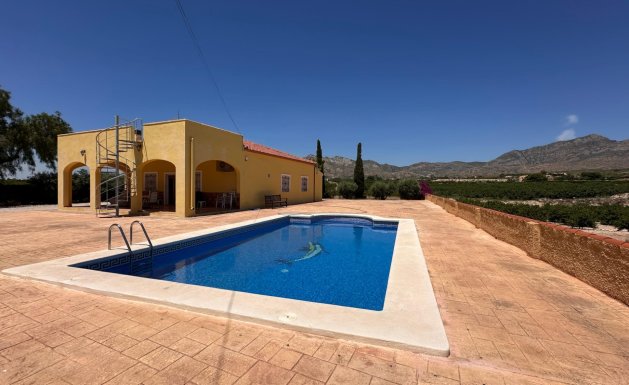 Resale - Country property  - Albatera - Albatera - Country
