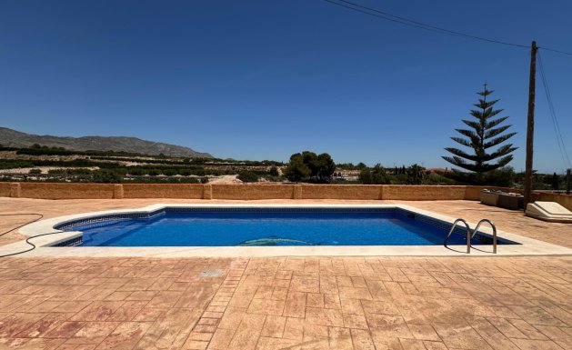 Resale - Country property  - Albatera - Albatera - Country