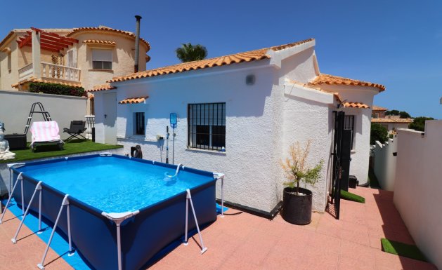 Resale - Detached villa - Orihuela Costa - Villamartin
