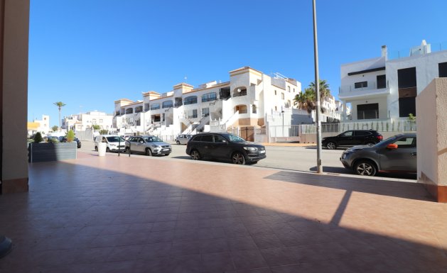 Resale - Commercial - Los Montesinos - Entre Naranjos / Vistabella Golf