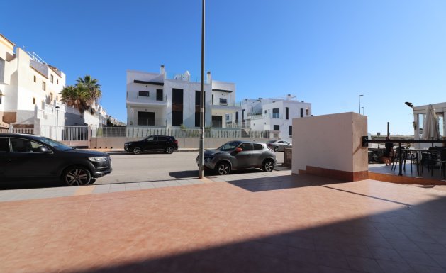 Resale - Commercial - Los Montesinos - Entre Naranjos / Vistabella Golf