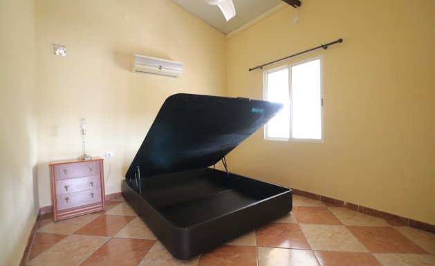 Resale - Country property  - Almoradí - Heredades - Country