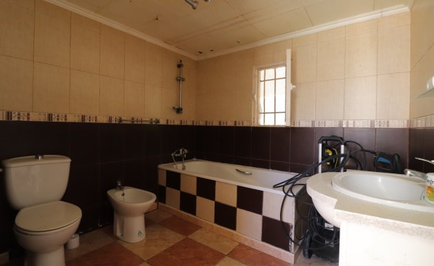 Resale - Country property  - Almoradí - Heredades - Country