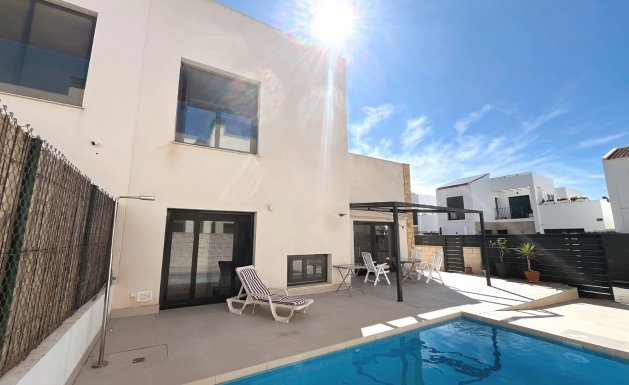 Resale - Semi Detached - Ciudad Quesada - Pueblo Bravo