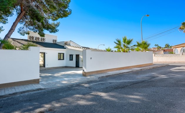 Resale - Villa - Ciudad Quesada - Rojales