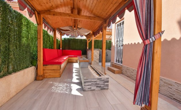 Resale - Detached villa - Orihuela Costa - Playa Flamenca