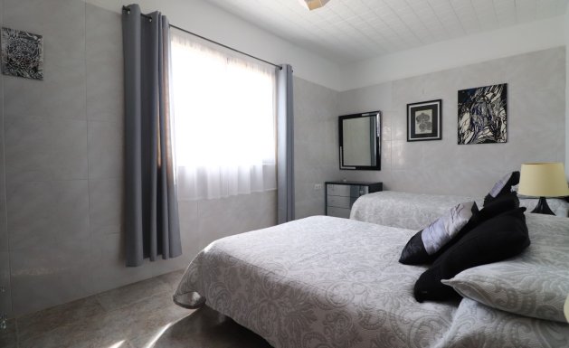 Resale - Country property  - Crevillente - Crevillente - Country