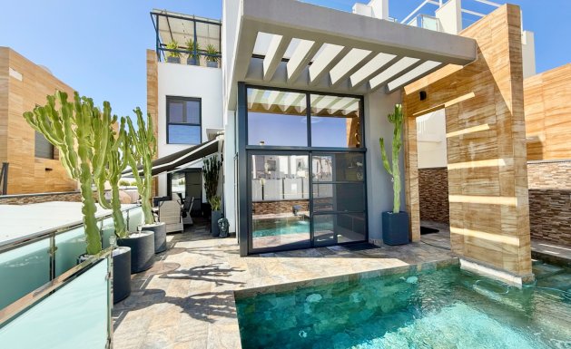 Resale - Villa - Orihuela Costa - Cabo Roig