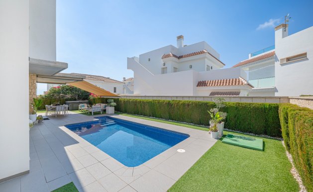 Reventa - Villa - Ciudad Quesada - Lo pepin