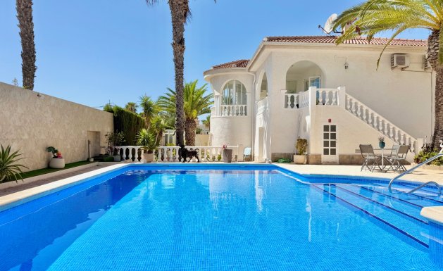 Reventa - Villa - Ciudad Quesada - Centro de la Ciudad Quesada