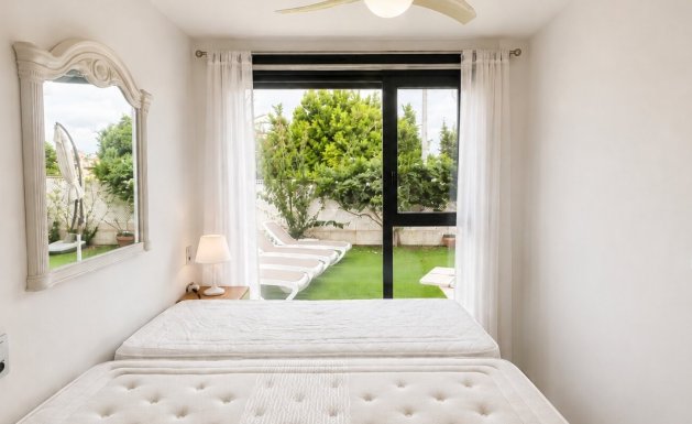 Resale - Apartment - Orihuela Costa - Punta Prima