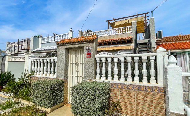 Resale - Chalet - Torrevieja - La Siesta - El Salado -  Torreta